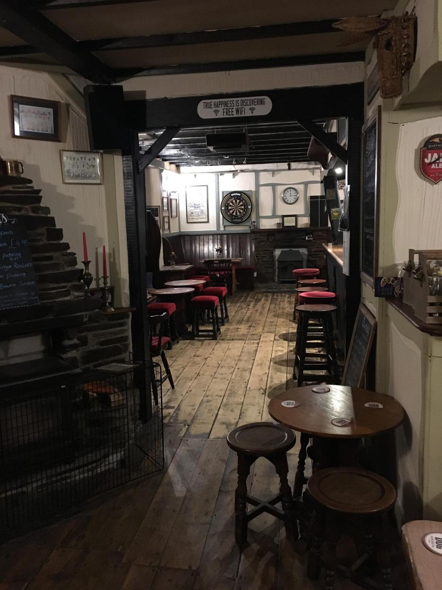Blue Lion Inn Lewdown Kültér fotó